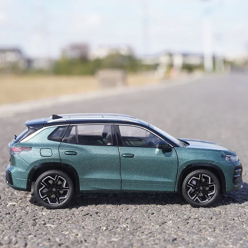 1:18 Volkswagen Tayron L 2025
