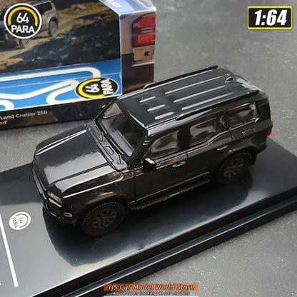 1:64 Land Cruiser LC250 2025