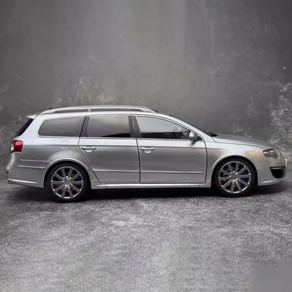 1:18 Volkswagen Passat Estate R36