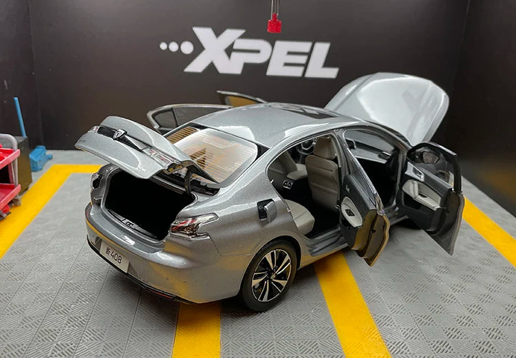 1:18 Peugeot 408