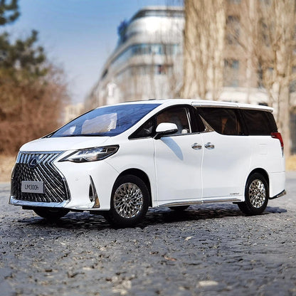 1:18 Lexus LM300 MPV