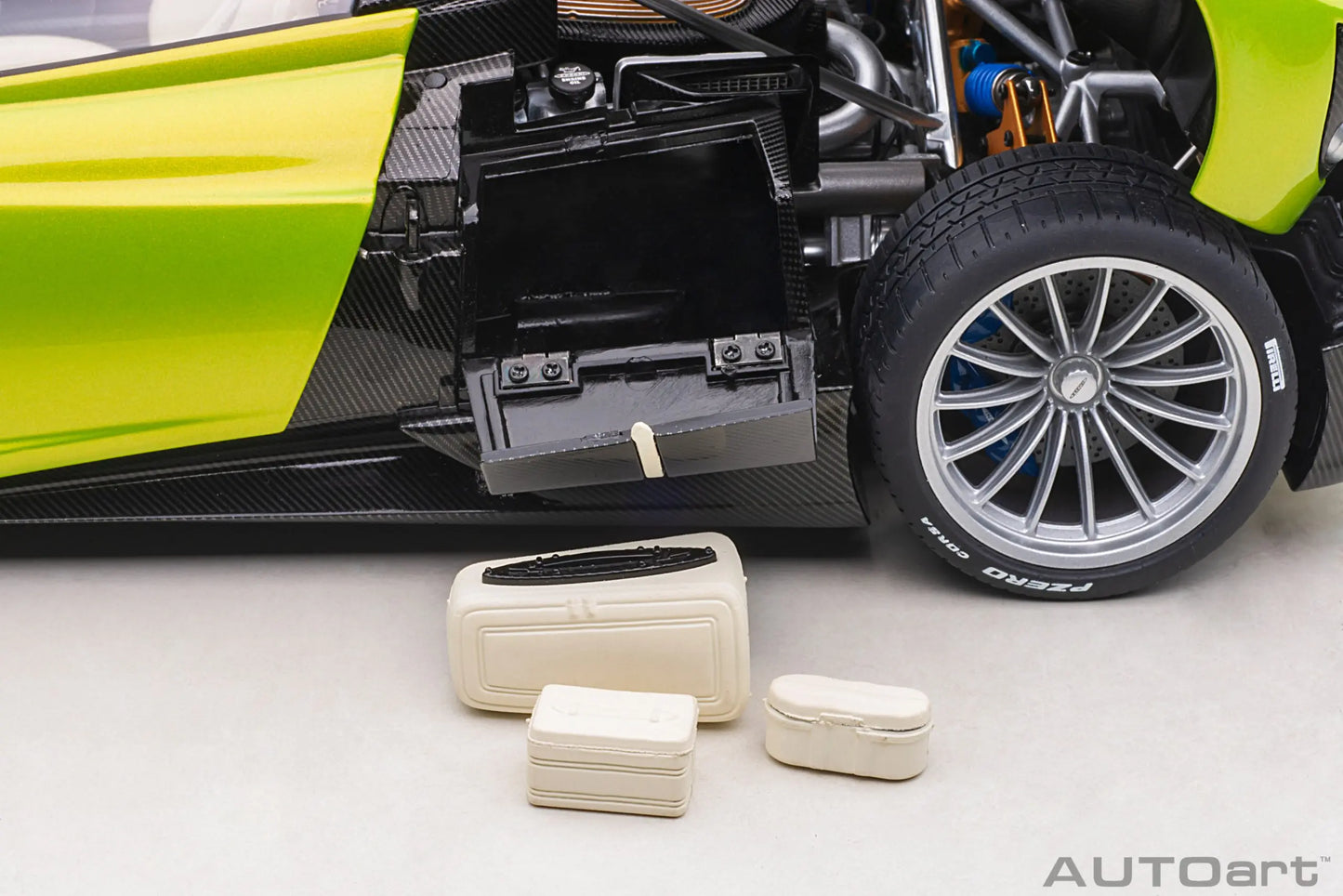 1:18 Pagani Huayra Roadster