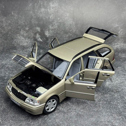 1:18 Mercedes-Benz C220 T-Model