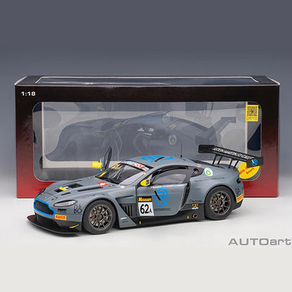 1:18 Aston Martin Vantage GT3