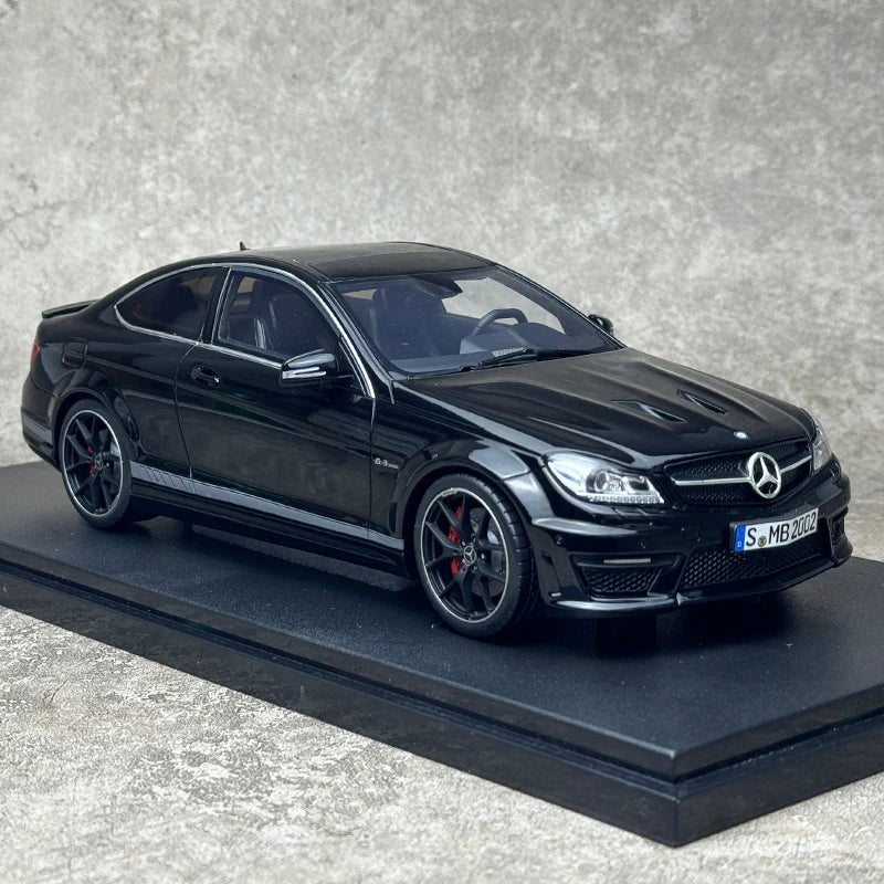 1:18 Mercedes Benz C63 AMG(W204)