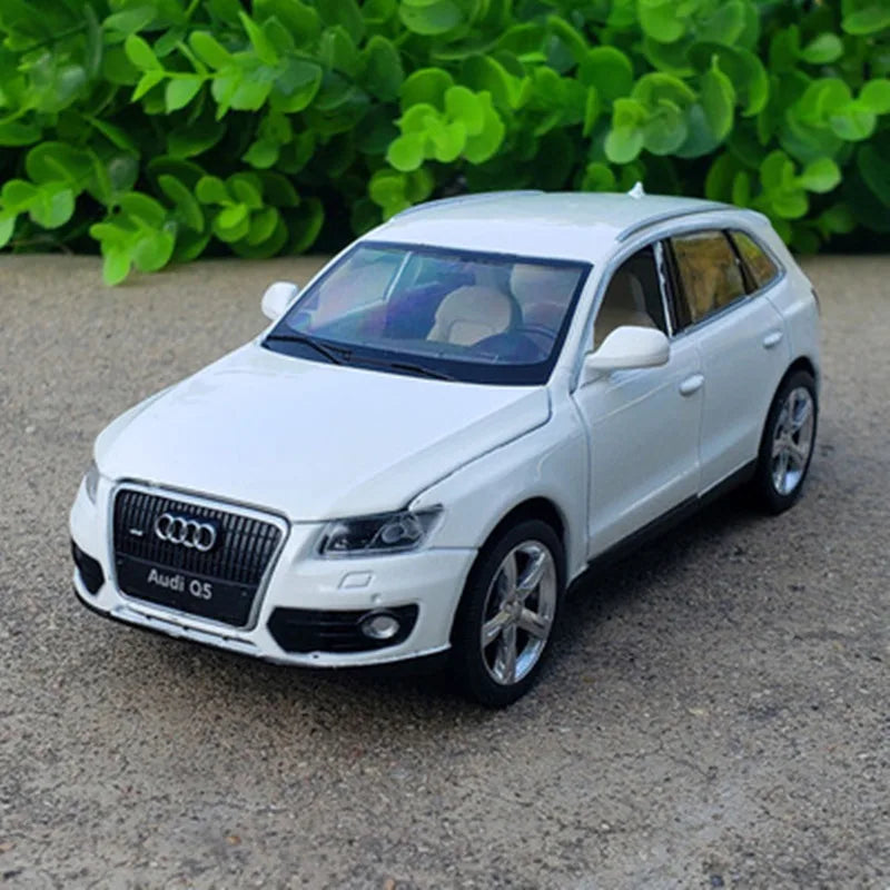 1:32 Audi Q5