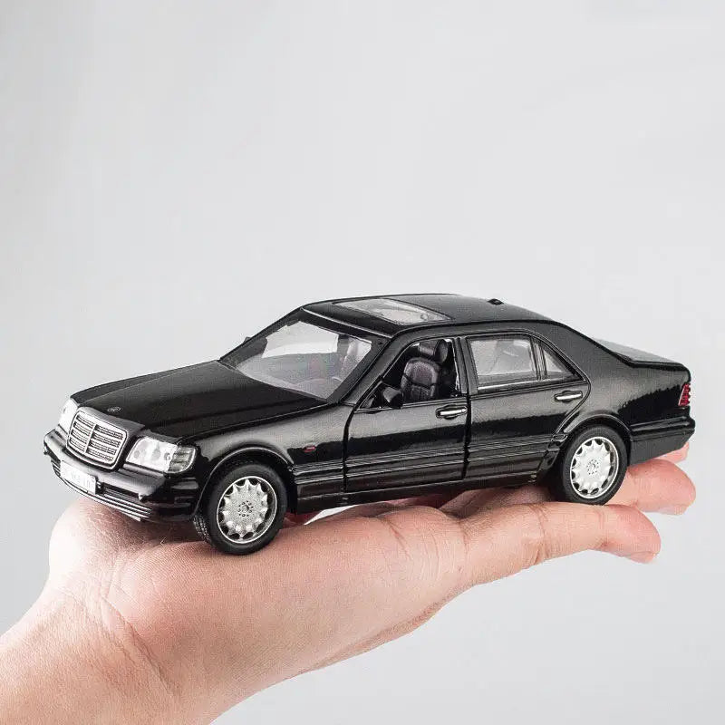 1:32 Mercedes Benz S-W140