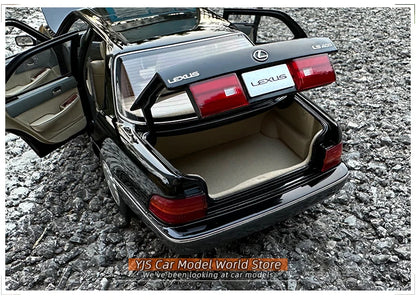 1:18 Lexus LS400
