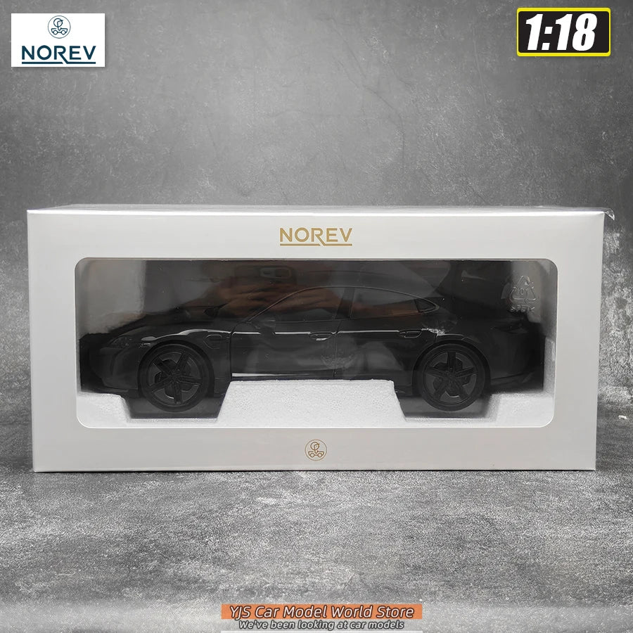 1:18 Porsche Taycan Turbo S 2024