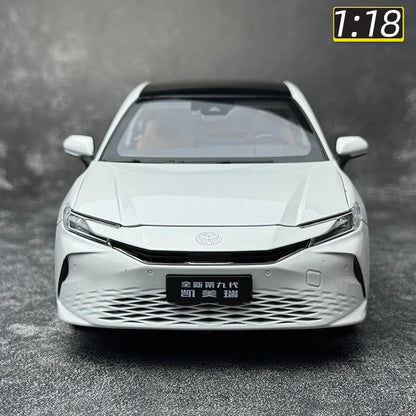 1:18 TOYOTA CAMRY 2024