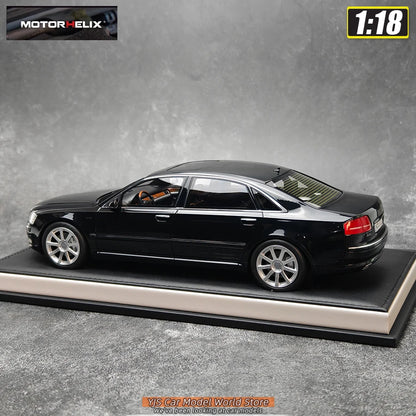 1:18 Audi A8 W12 2008