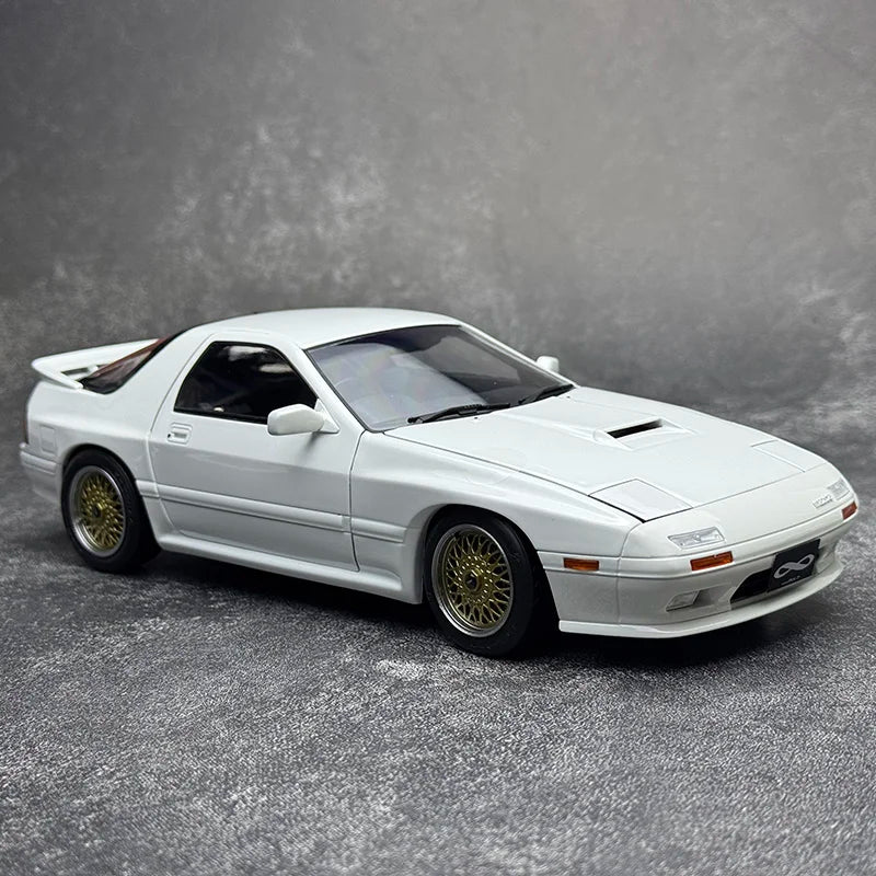 1:18 Mazda RX7 FC3S 1989