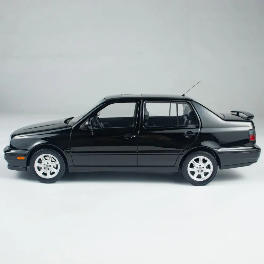 1:18 Volkswagen Jetta GLX VR6
