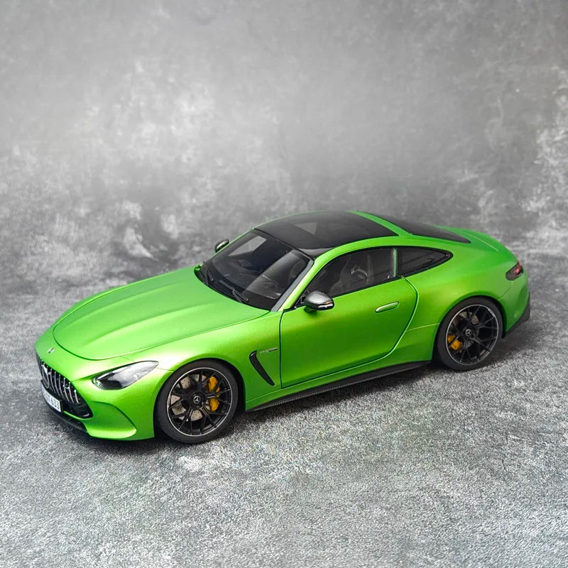 1:18 Mercedes-Benz AMG GT63