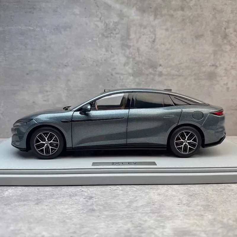 1:18 BYD Han L EV 2025