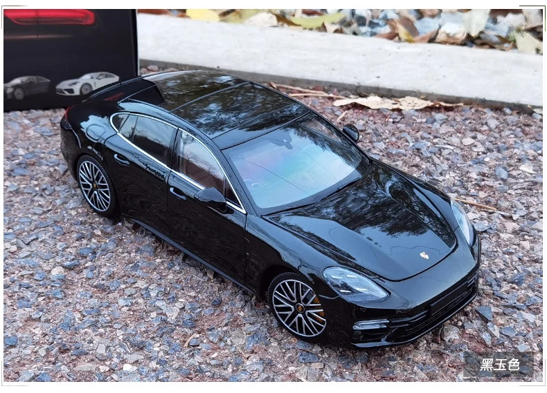 1:18 Porsche Panamera