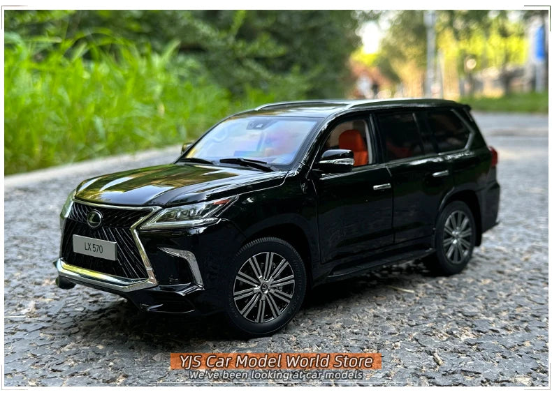 1:18 Lexus LX570