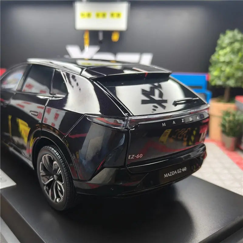 1:18 MAZDA EZ-60 EZ60