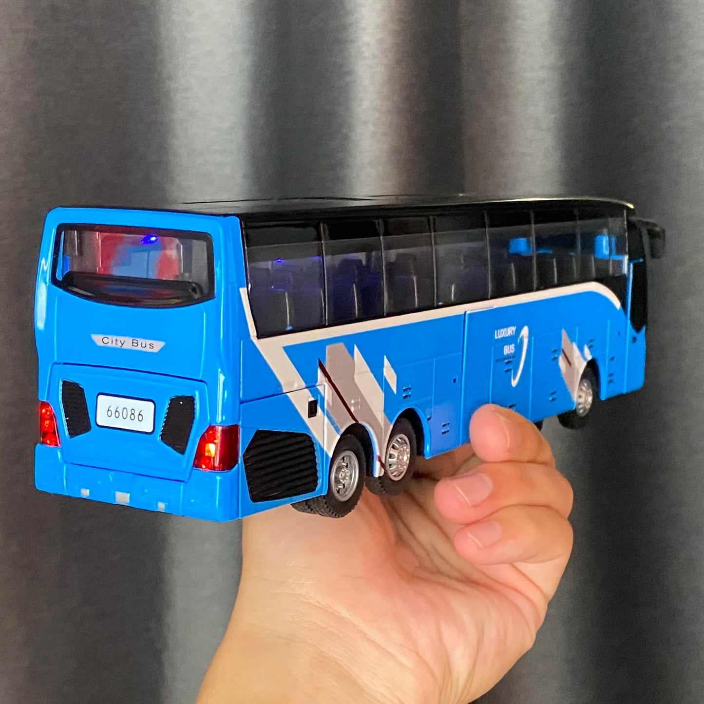 1:30 Business Long Distance Single Decker Bus