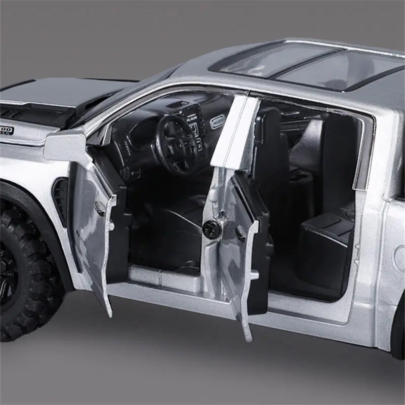 1:32 DODGE RAM 1500 REX