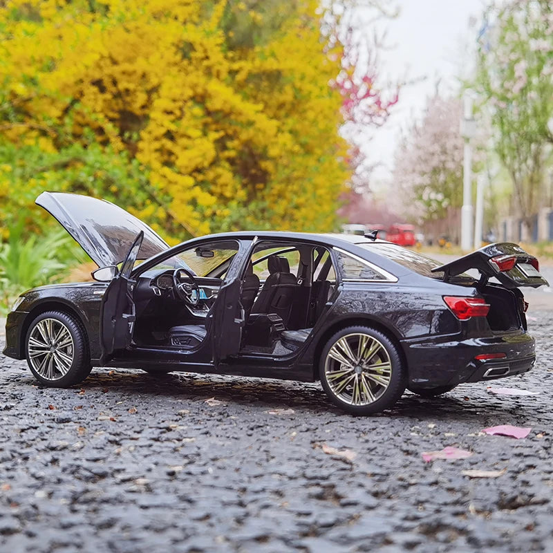 1:18 Audi A6L 2019