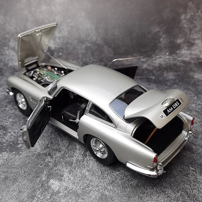1:18 Aston Martin DB5