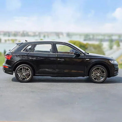1:18 2018 Audi Q5L