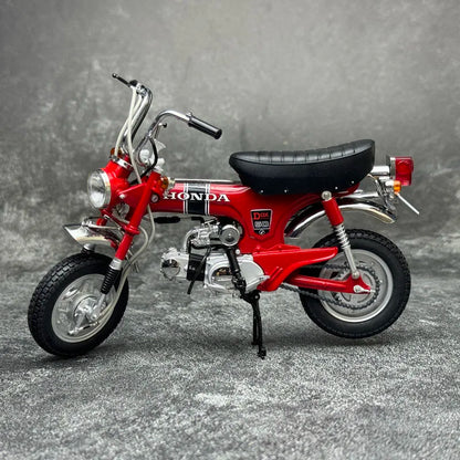1:10 HONDA DAX Giraffe ST50 (1969)