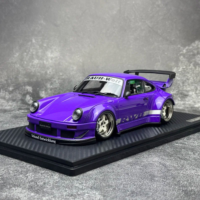 1:18 Porsche RWB 930