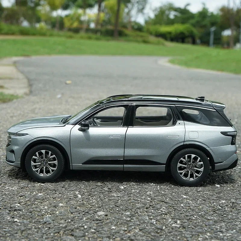 1:18 2023 FORD EDGE L