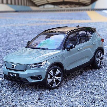 1:18 Volvo XC40 2022