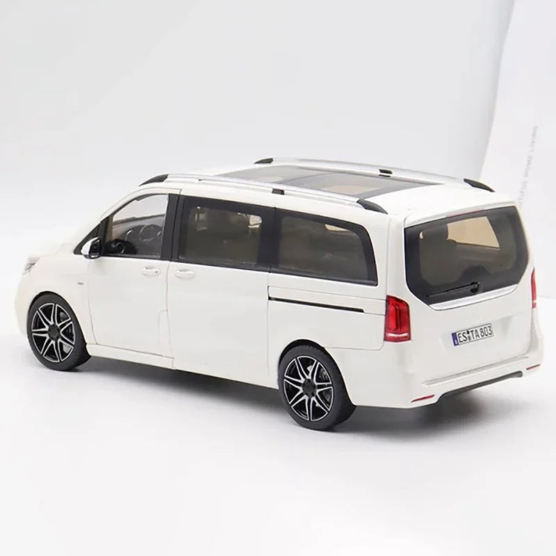1:18 Mercedes-Benz  V260L V-class MPV
