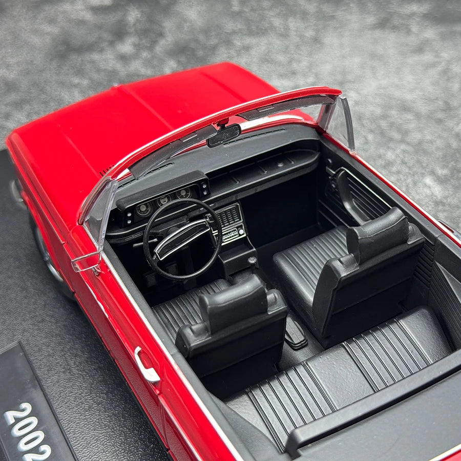 1:18 BMW 2002/1602 Convertible