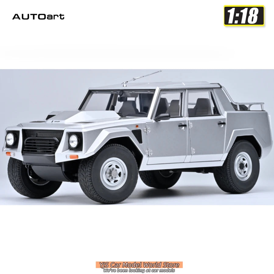 1:18 Lamborghini LM002
