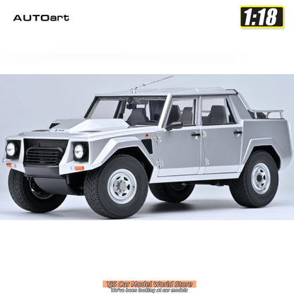 1:18 Lamborghini LM002