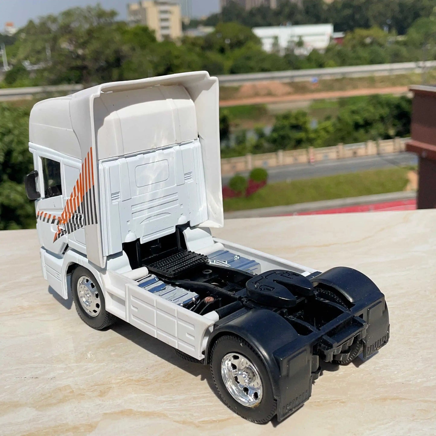 1:32 Scania Heavy Truck