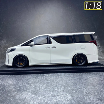 1:18 Toyota Alphard H30W