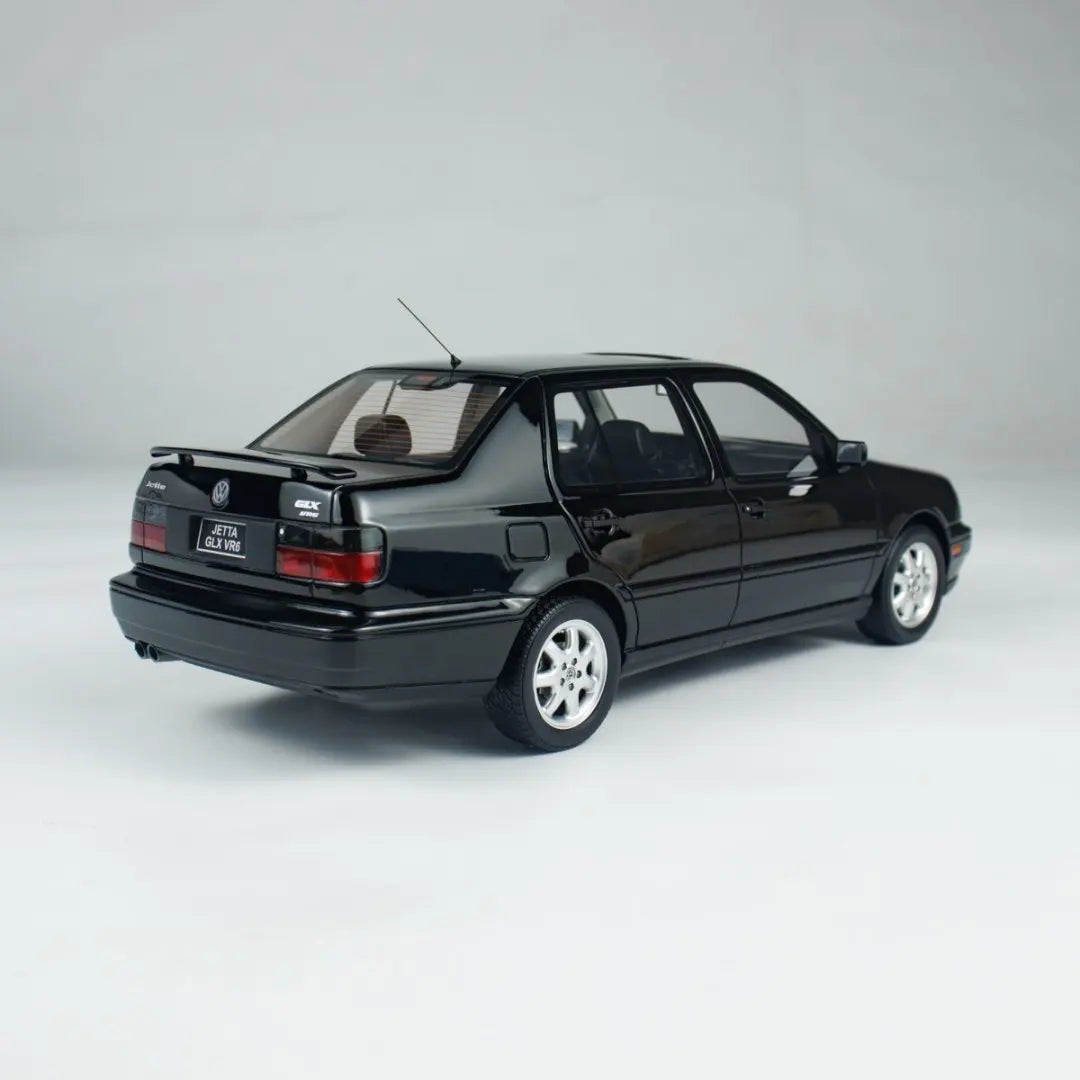 1:18 Volkswagen Jetta GLX VR6