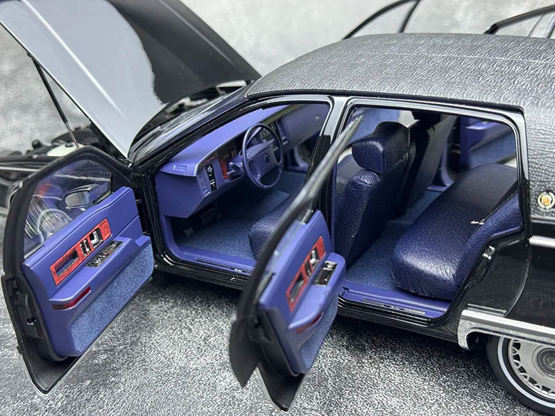 1:18 Cadillac Fleetwood