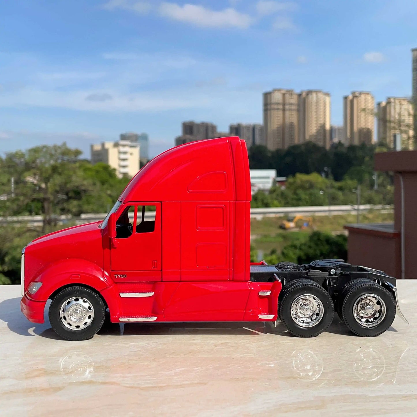 1:32 Kenworth T700  T 700