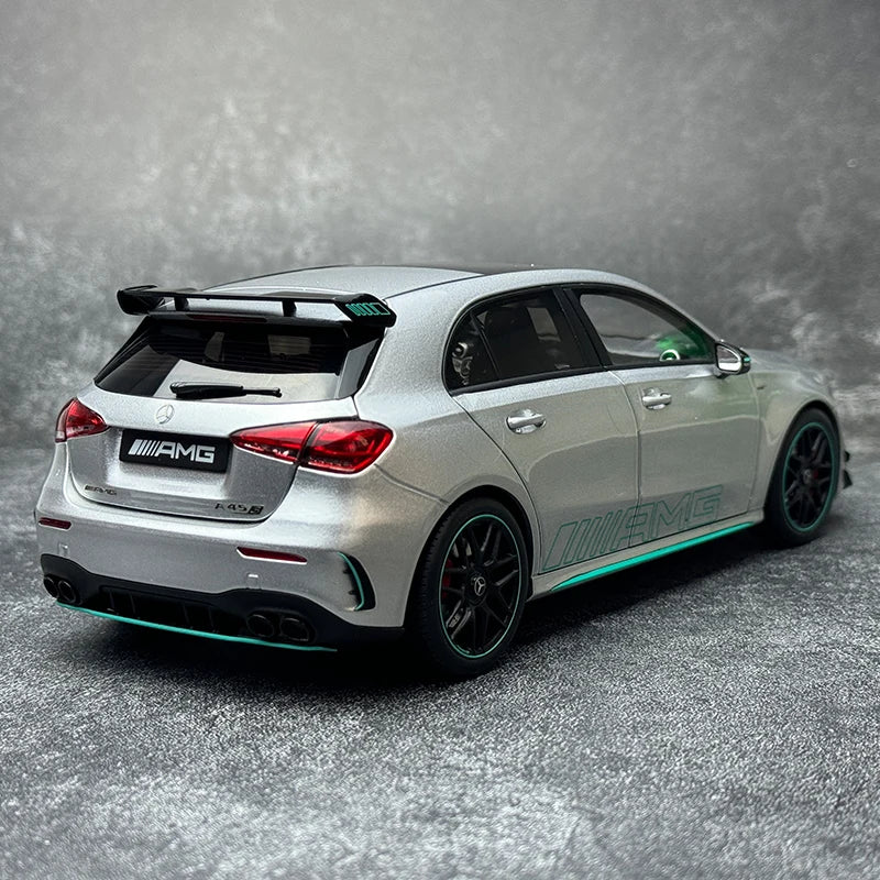 1:18 Mercedes Benz AMG A45 S Performance