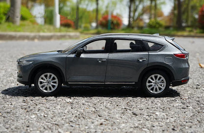 1:18 MAZDA CX8
