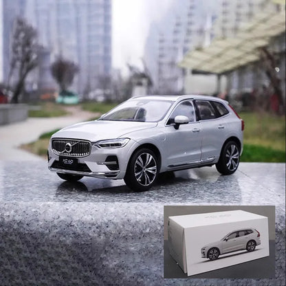 1:18 2023 VOLVO XC60