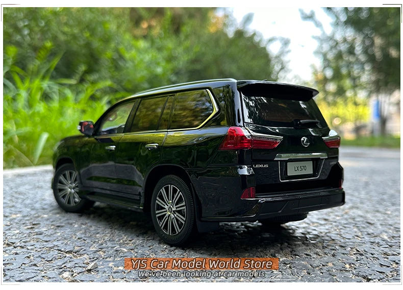 1:18 Lexus LX570