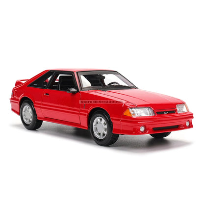 1:24 1993 Ford Mustang SVT Cobra