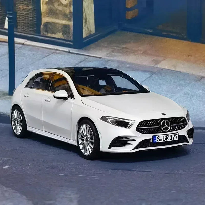 1:18 Mercedes Benz A-class GLA A180