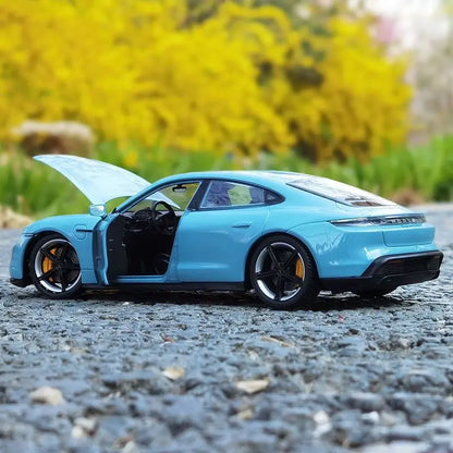 1:24 Porsche Taycan Turbo S