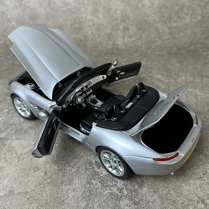 1/18 BMW Z8