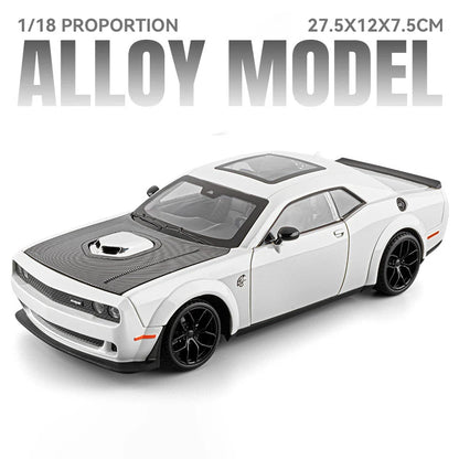 1:18 Dodge Challenger R/T Scat Pack Shaker