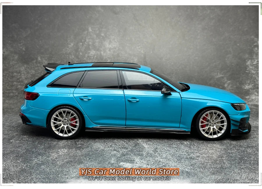 1:18 Audi RS4